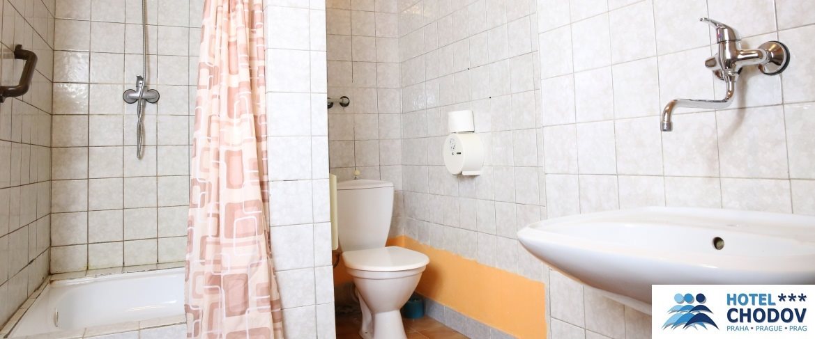 Hotel Chodov Praha - bathroom of an inexpensive Budget** category room with a shower